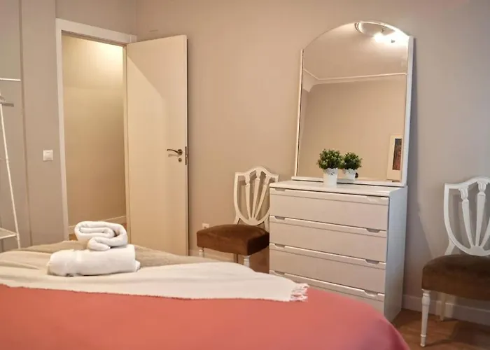 Daire Curto - Amplio Apartamento En El Centro De Castro