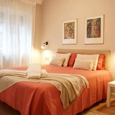 Curto - Amplio Apartamento En El Centro De Castro * Castro-Urdiales